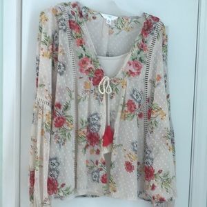 Time and Tru 2 piece top.NWT.